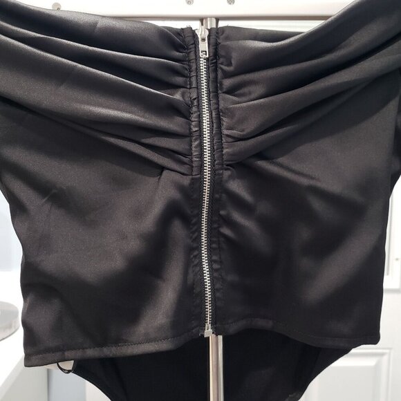 Missguided Bardot Black Satin Corset Top Off Shoulder Zipper Back Womens 6 - Picture 3 of 10